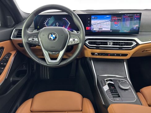 Used 2023 BMW 330i Sedan w/ Premium Package RWD image 29