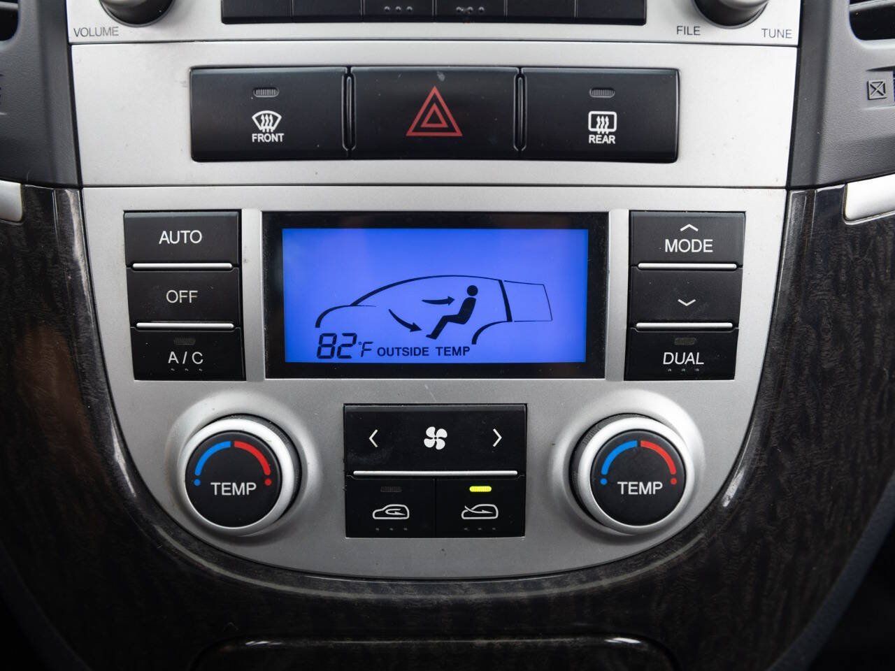 Used 2009 Hyundai Santa Fe Limited FWD image 33