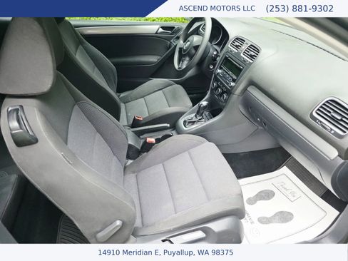 Used 2012 Volkswagen Golf 2-Door FWD image 9
