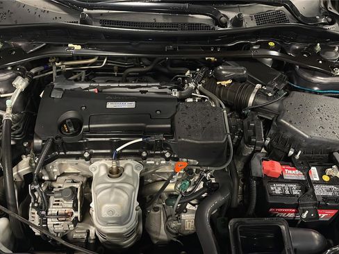 Used 2017 Honda Accord Sport Special Edition image 9