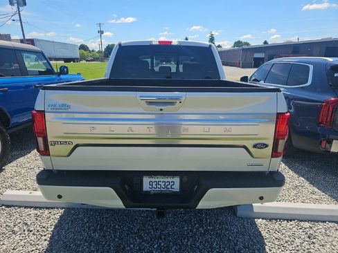 Used 2019 Ford F150 Platinum w/ Equipment Group 701A Luxury AWD/4WD image 10