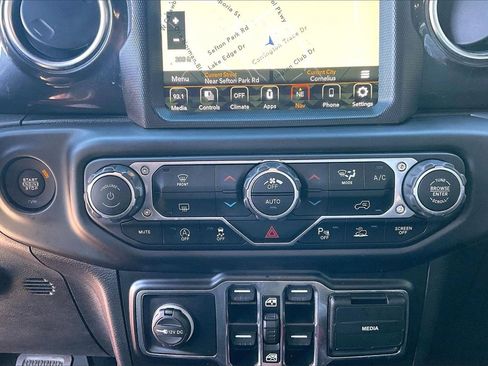 Certified 2022 Jeep Wrangler Unlimited Sahara image 18