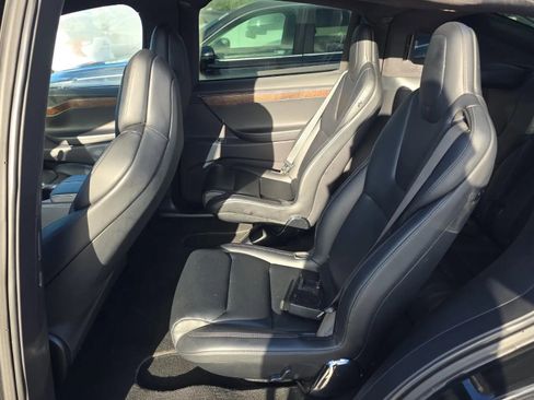 Used 2019 Tesla Model X Long Range image 9