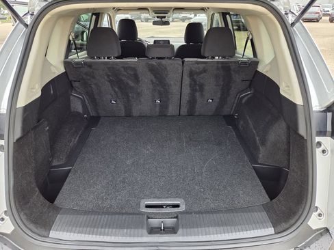 Used 2023 Nissan Rogue SV FWD image 29