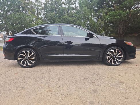 Used 2016 Acura ILX image 4