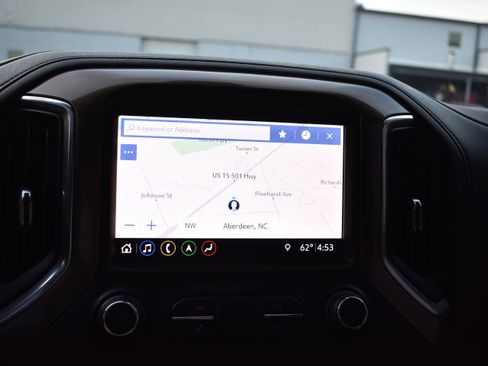 Used 2019 Chevrolet Silverado 1500 High Country w/ Trailer Camera Package image 18