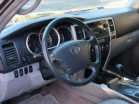 Used 2006 Toyota 4Runner Limited image 14