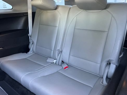 Used 2019 Acura MDX FWD image 16