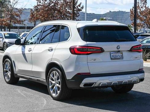 Used 2022 BMW X5 xDrive40i w/ Premium Package image 7