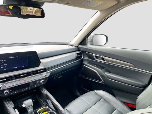 Used 2024 Kia Telluride EX image 24