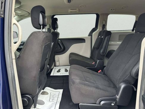 Used 2014 Dodge Grand Caravan SE w/ Quick Order Package 29E SE FWD image 11
