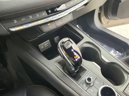 Used 2020 Cadillac XT4 Premium Luxury image 26