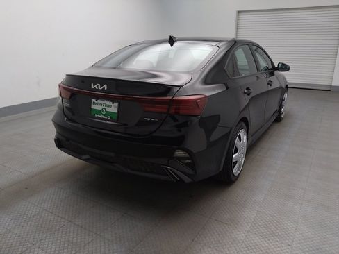 Used 2023 Kia Forte GT-Line w/ GT-Line Premium Package FWD image 7