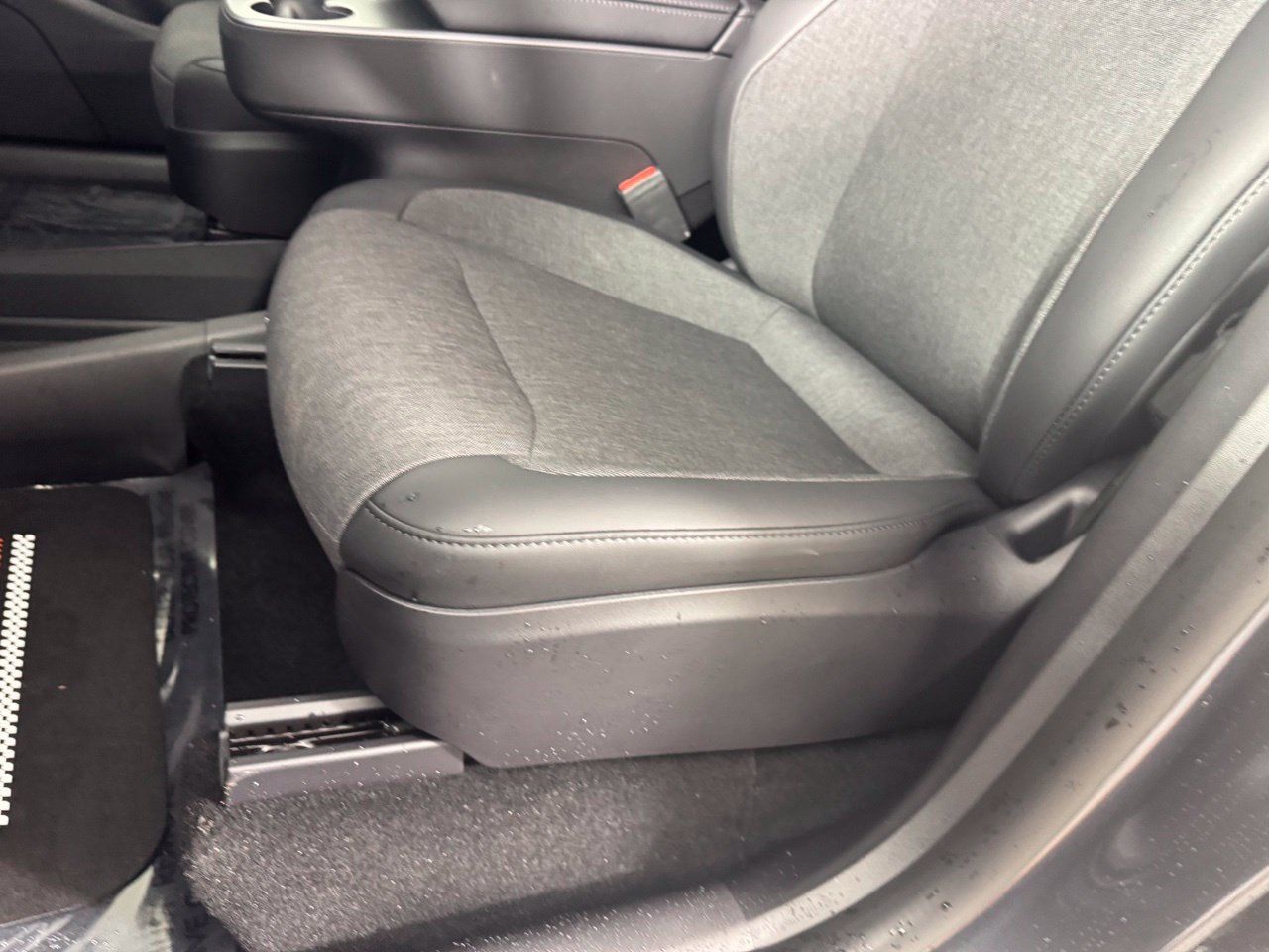 Used 2026 Tesla Model Y 2WD image 11
