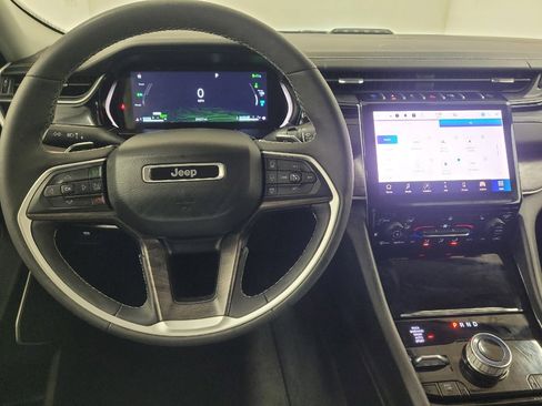 Used 2022 Jeep Grand Cherokee Limited 4xe image 22