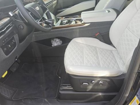 Used 2026 Cadillac Escalade Platinum Sport w/ LPO, Floor Liner Package RWD image 6