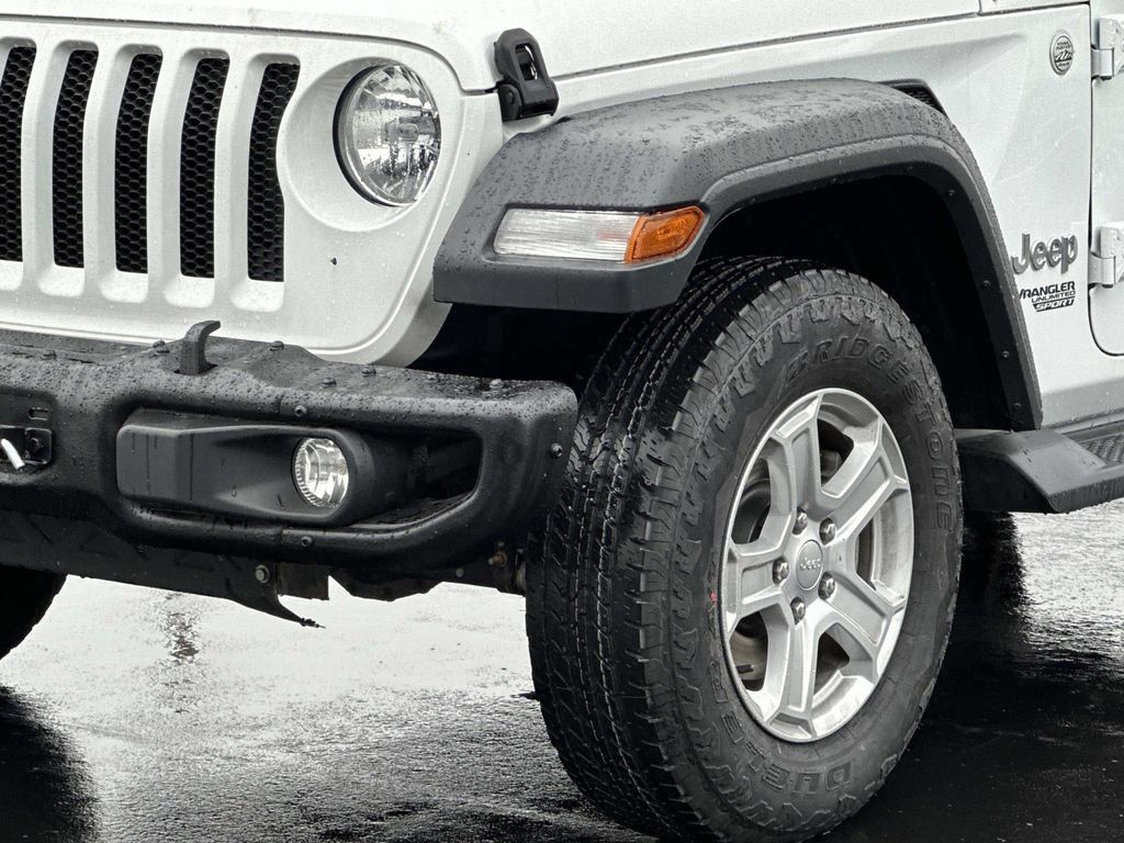 Used 2018 Jeep Wrangler Unlimited Sport S AWD/4WD image 8