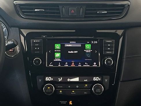 Used 2019 Nissan Rogue SL FWD image 12
