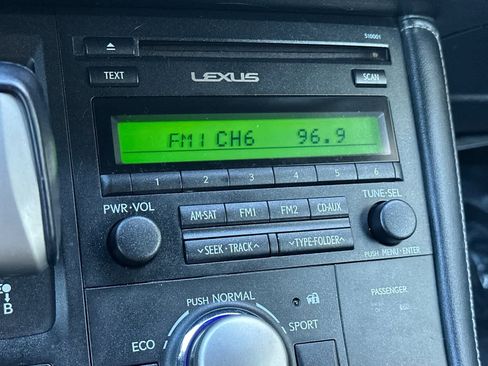 Used 2015 Lexus CT 200h w/ F Sport w/Nuluxe Interior image 19