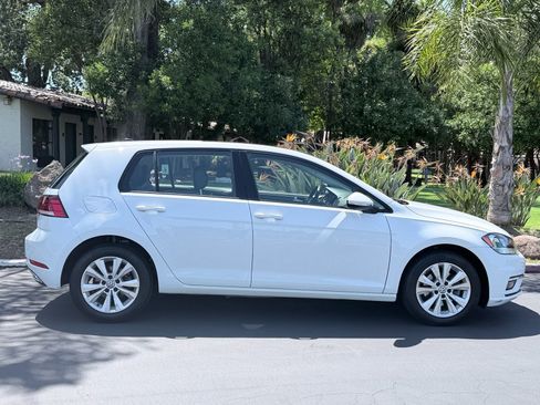 Used 2019 Volkswagen Golf SE FWD image 5