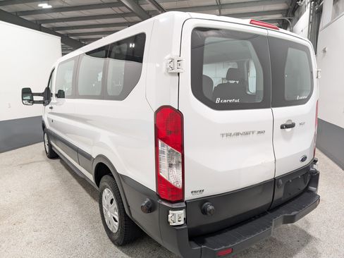 Used 2018 Ford Transit 350 XLT image 5