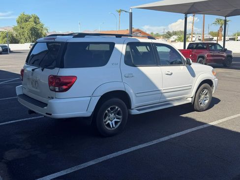 Used 2007 Toyota Sequoia SR5 RWD image 9