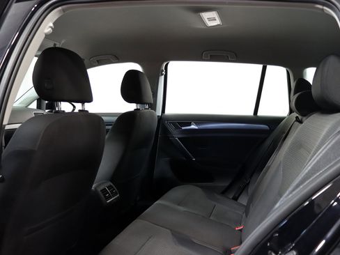 Used 2019 Volkswagen Golf S image 14