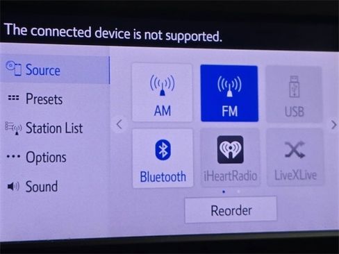 Used 2019 Toyota RAV4 LE image 4