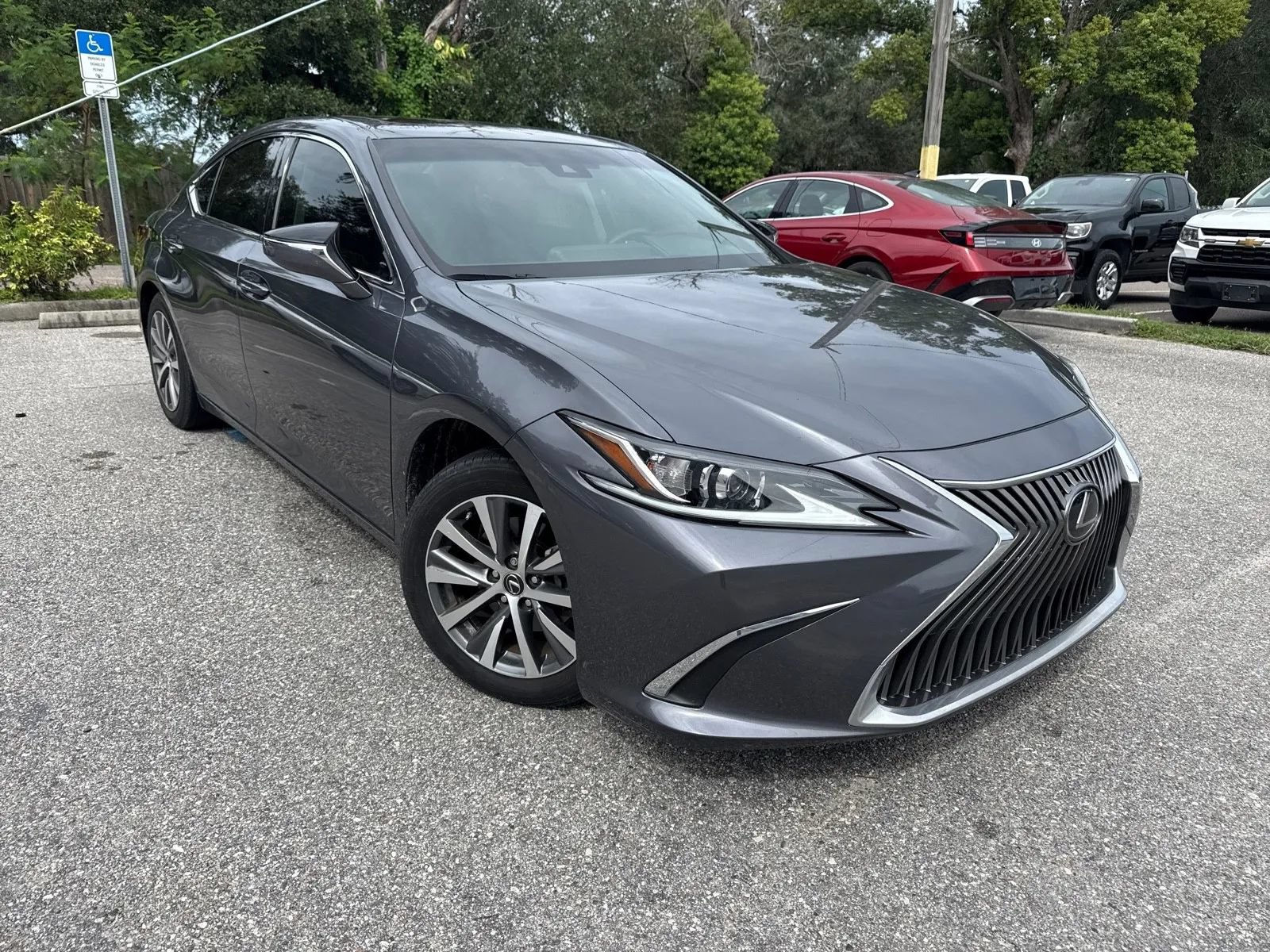 Used 2019 Lexus ES 350 FWD image 5