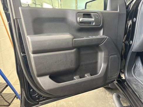 Used 2022 Chevrolet Silverado 1500 Custom w/ LPO, Blackout Package image 13