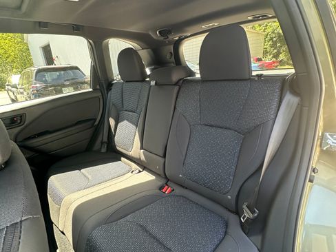 Used 2025 Subaru Forester Premium AWD/4WD image 15