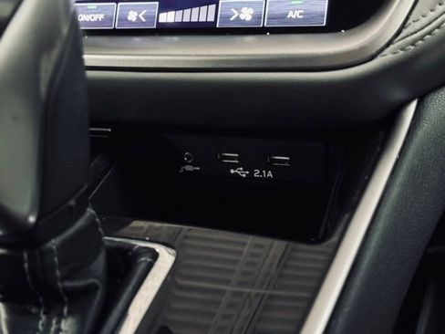Used 2022 Subaru Outback Premium image 30