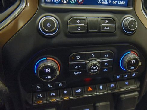 Used 2021 Chevrolet Silverado 1500 High Country w/ Technology Package image 20