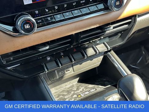 Used 2023 GMC Canyon AT4 w/ AT4 Premium Package image 7