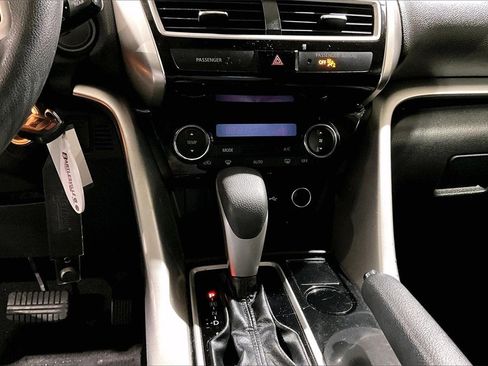 Used 2019 Mitsubishi Eclipse Cross ES image 28