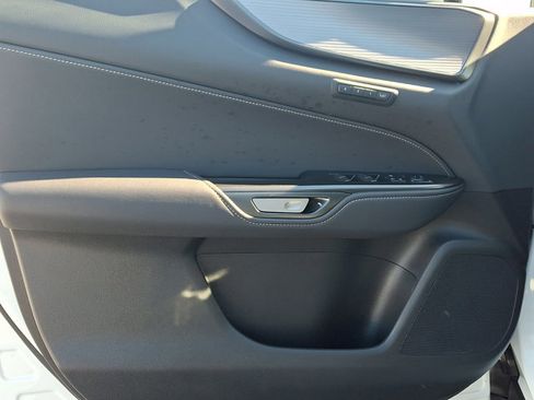 Used 2025 Lexus NX 450h+ F Sport image 13