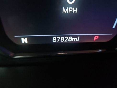 Used 2021 GMC Yukon XL SLE w/ Gmc Pro Safety Plus Package image 21