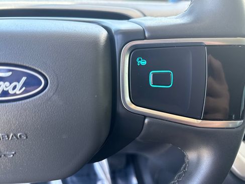 Used 2025 Ford Expedition Active RWD image 17