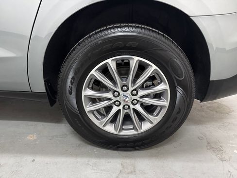Used 2024 Buick Enclave Premium image 68