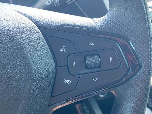 Used 2023 Chevrolet TrailBlazer LT FWD image 28