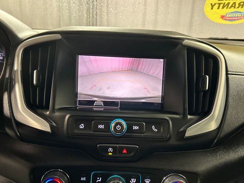 Used 2024 GMC Terrain SLE w/ Driver Convenience Package FWD image 18