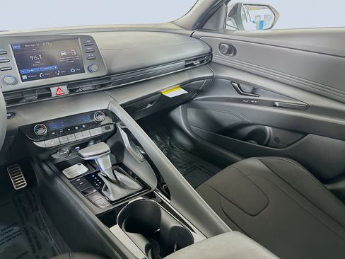 New 2026 Hyundai Elantra SEL Sport Premium FWD image 22