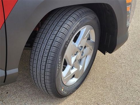 New 2026 Hyundai Kona SE image 5