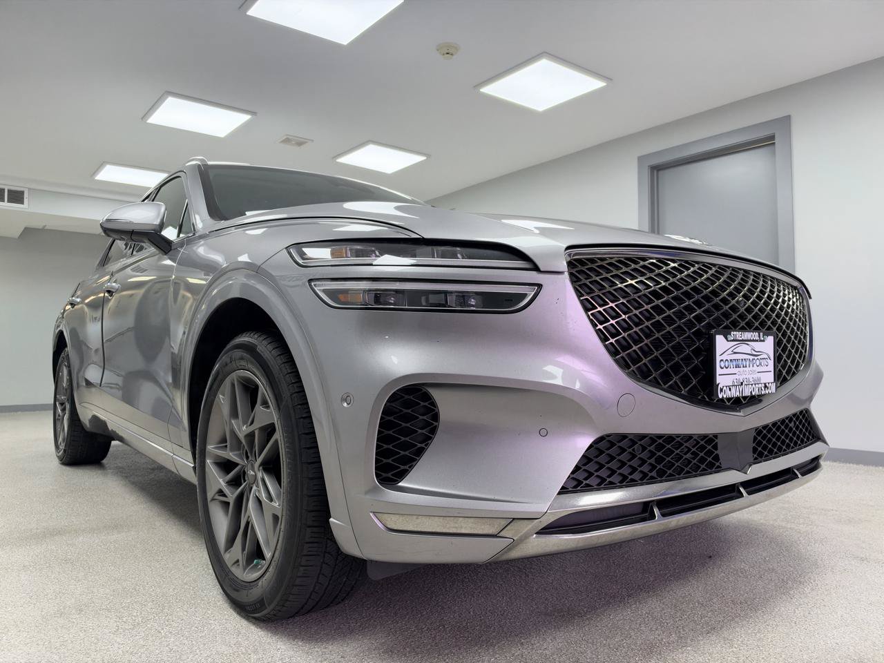 Used 2022 Genesis GV70 2.5T w/ Advanced Package AWD/4WD image 4