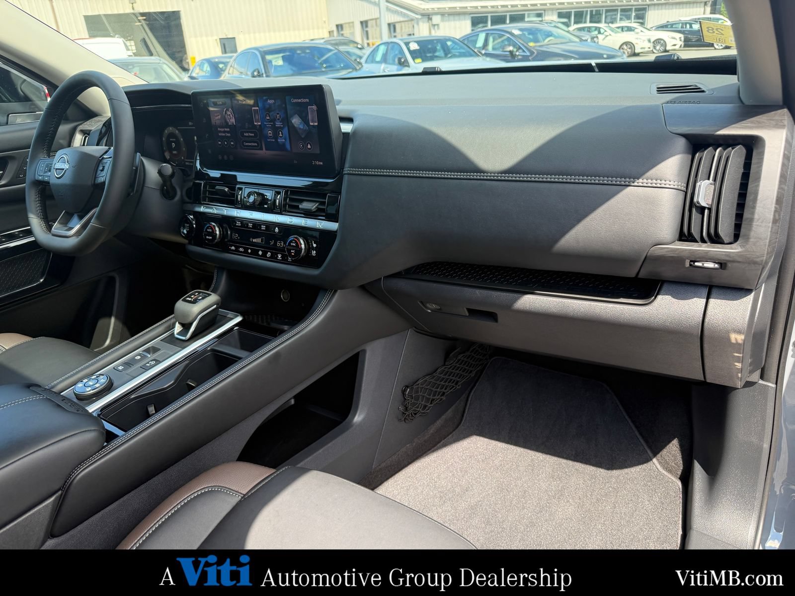Used 2026 Nissan Pathfinder Platinum AWD/4WD image 30