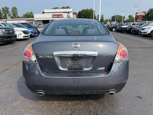 Used 2012 Nissan Altima Sedan FWD image 3