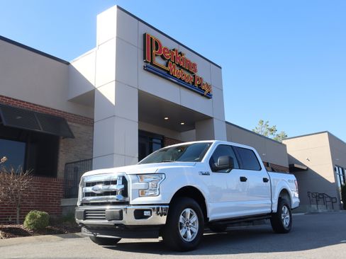 Used 2017 Ford F150 XLT w/ Trailer Tow Package image 34