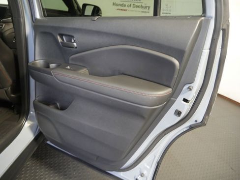 Used 2023 Honda Passport TrailSport image 7