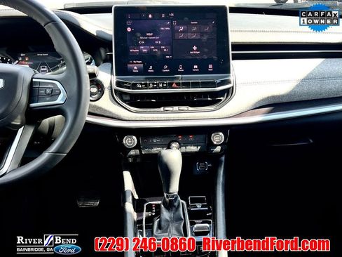 Used 2024 Jeep Compass Latitude image 24