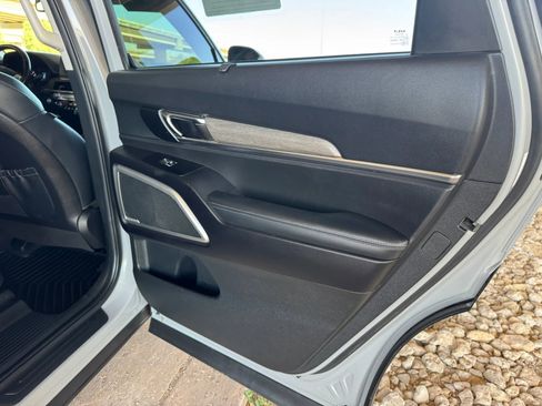 Used 2022 Kia Telluride EX w/ EX Premium Package image 19